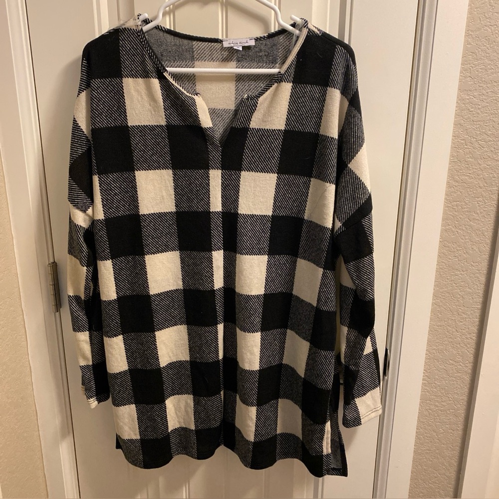 White Birch M sweater black white size medium top pullover STRETCH Pretty med